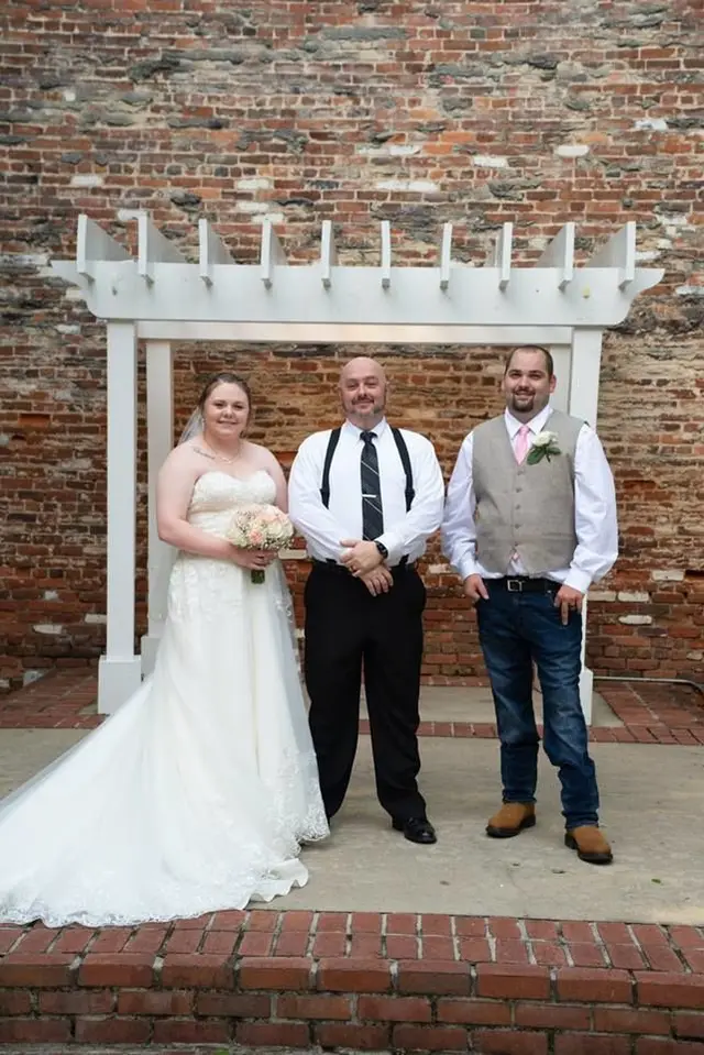 1536198107-f56470c157a031b5-1536198106-f557be86ace8e002-1536197955156-7-Spruill3